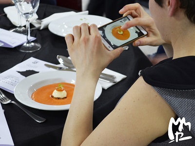 01_SALMOREJO-CORDOBS-Y-HELADO-DE-QUESO-DE-CABRA 01_SALMOREJO-CORDOBS-Y-HELADO-DE-QUESO-DE-CABRA